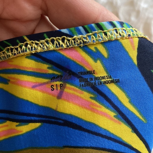 Aerie bikini top size small triangle NWOT ruffled - Picture 4 of 4